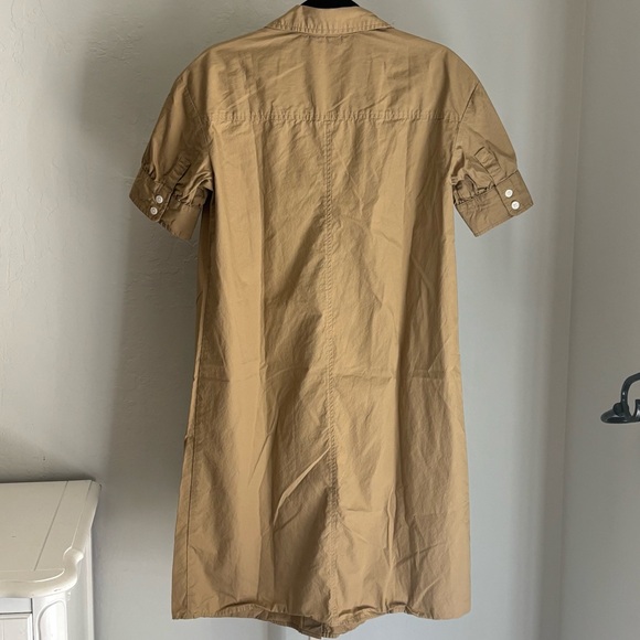 Banana Republic Poplin Knee Length Shirt Dress in Khaki,
Size Small - Picture 4 of 9